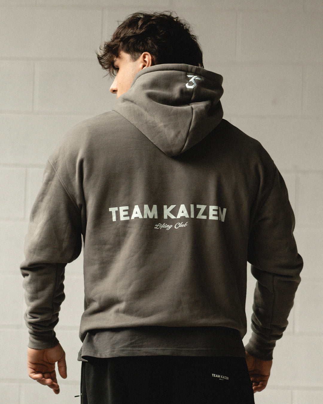 TEAM KAIZEN™ OVERSIZE CLASSIC HOODIE