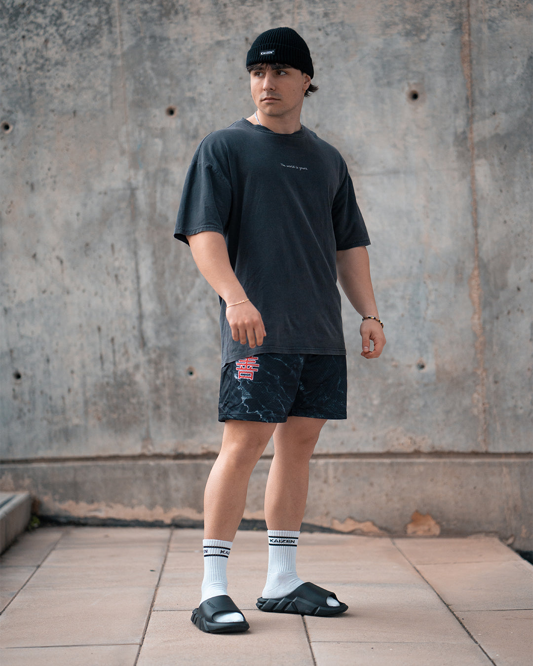 DANNY X KAIZEN OVERSIZED THE WORLD IS YOURS T-SHIRT