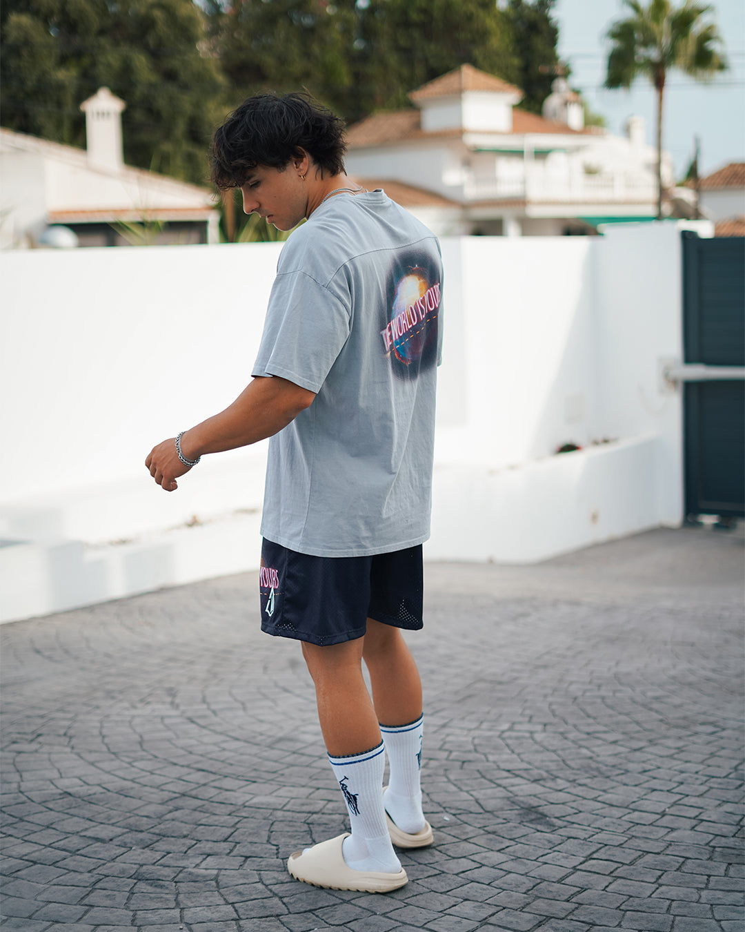 DANNY X KAIZEN OVERSIZED THE WORLD IS YOURS T-SHIRT
