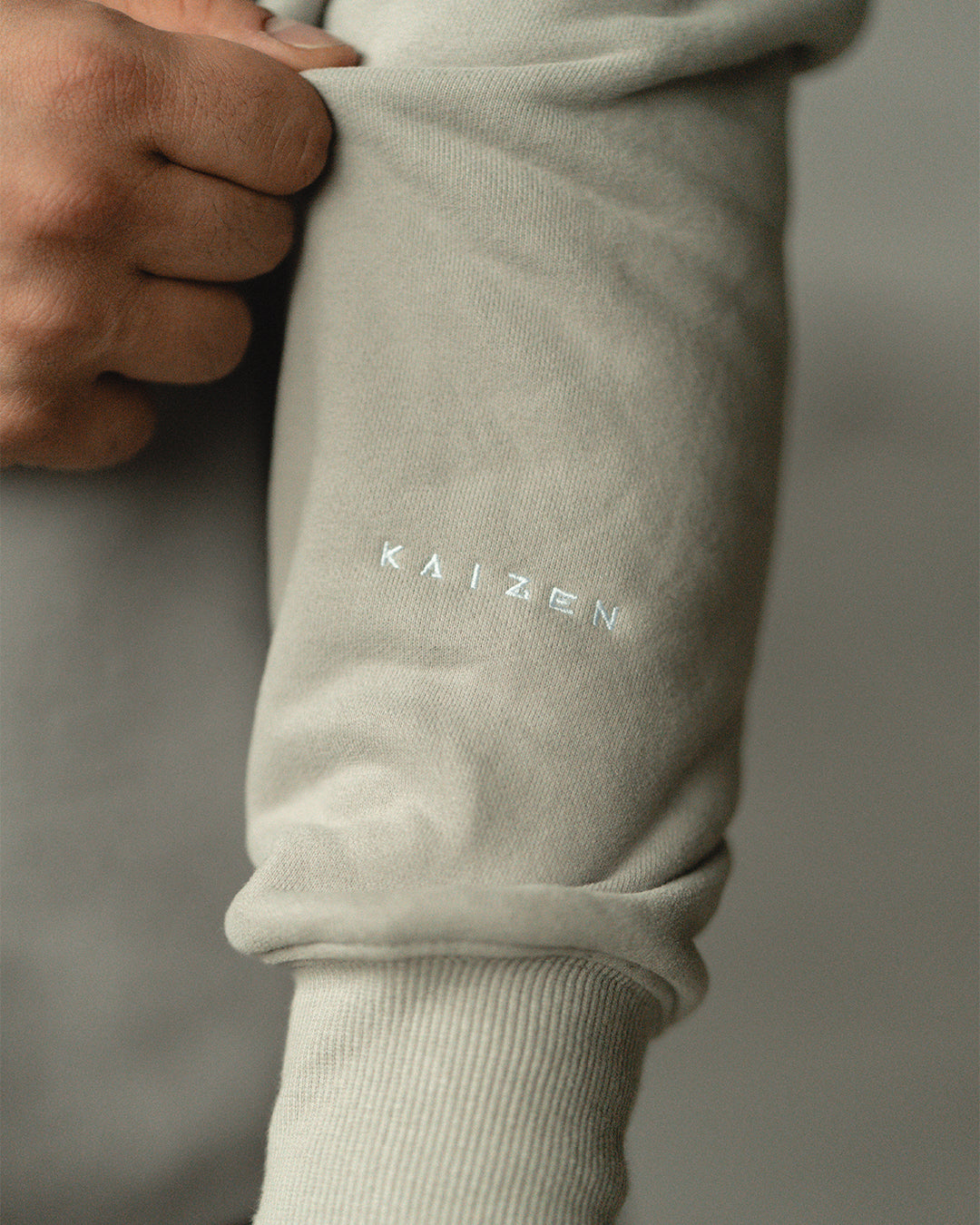 TEAM KAIZEN™ OVERSIZE FULL ZIP HOODIE