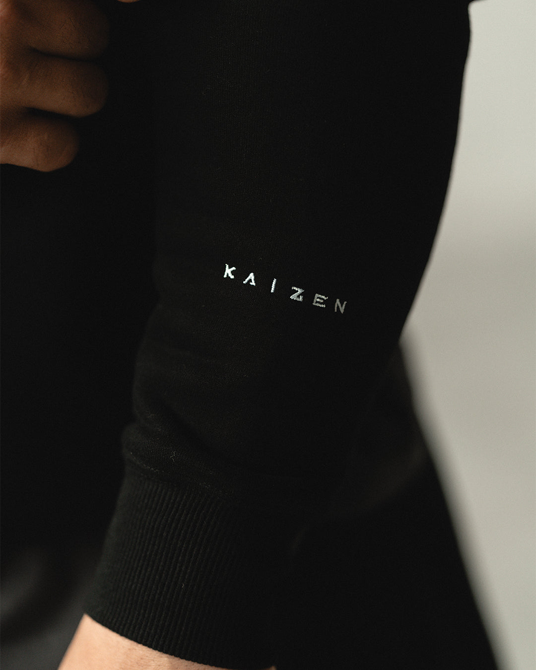 TEAM KAIZEN™ OVERSIZE FULL ZIP HOODIE