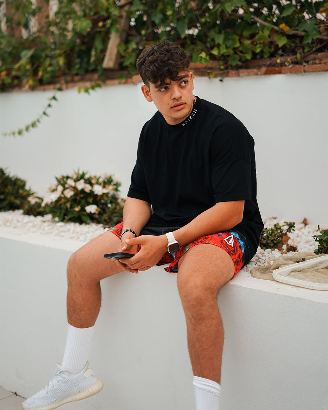 Leg-Day Shorts - Black Roses