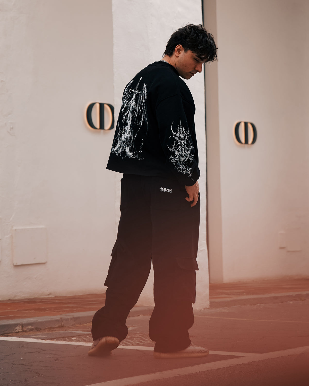 ROUGH CUT OVERSIZE CREWNECK