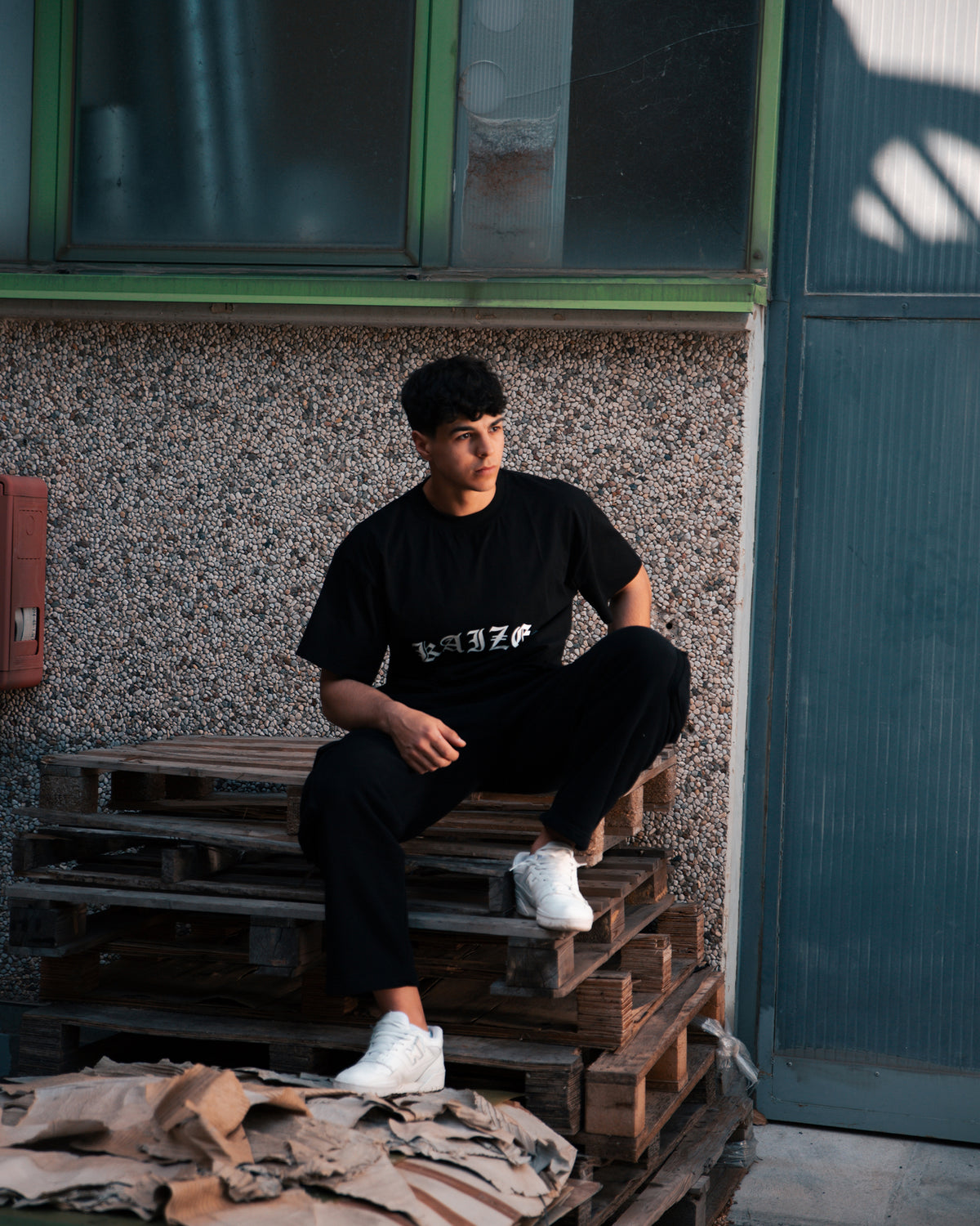 ROUGH CUT CROPPED OVERSIZE T-SHIRT - DEMON / BLACK