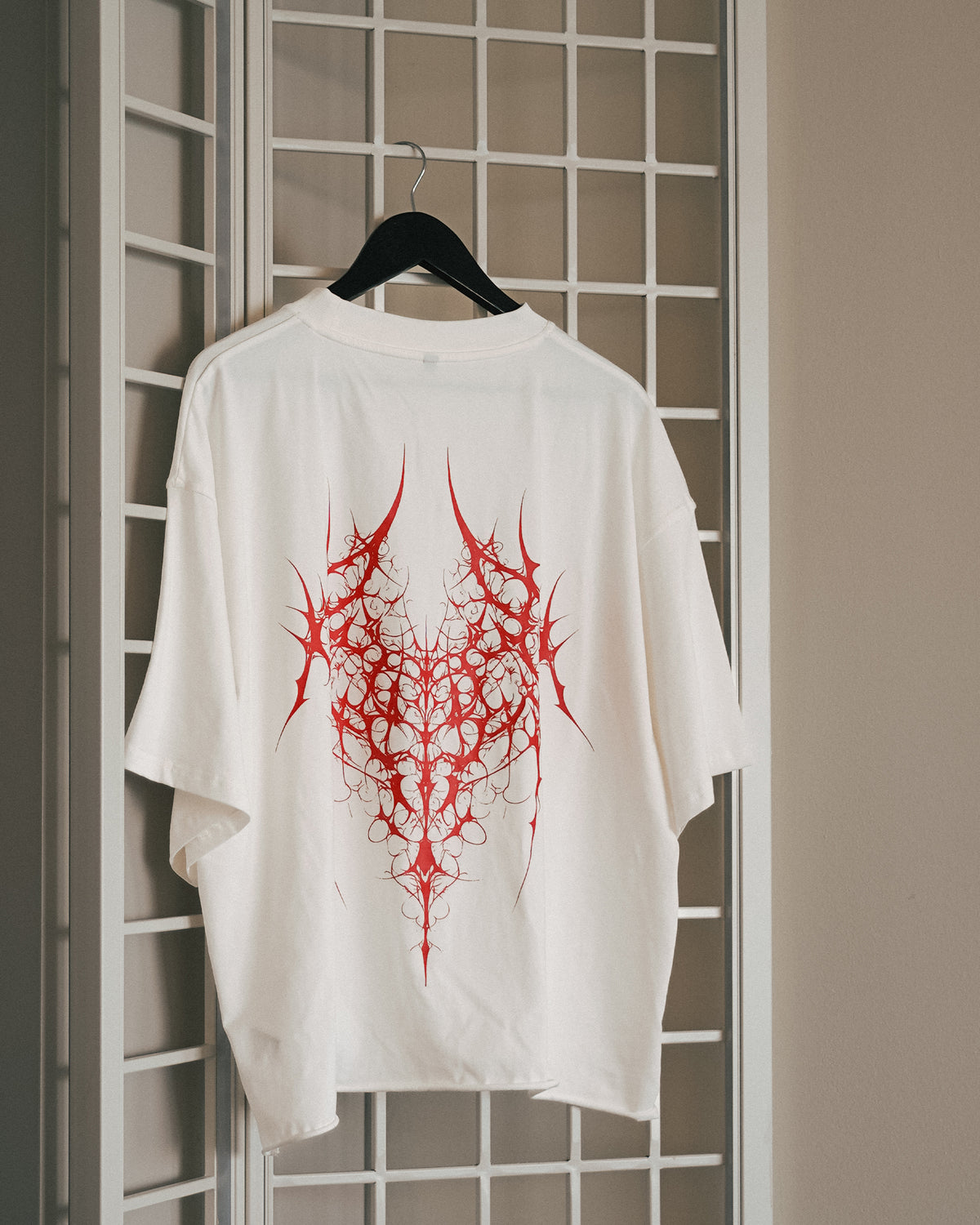 ROUGH CUT CROPPED OVERSIZE T-SHIRT - RED DEMON / WHITE