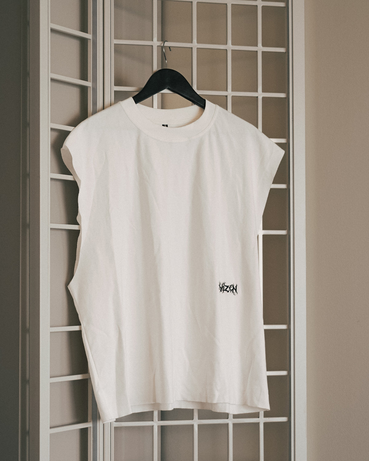 ROUGH CUT CROPPED OVERSIZE TANK - ARCHANGEL / WHITE