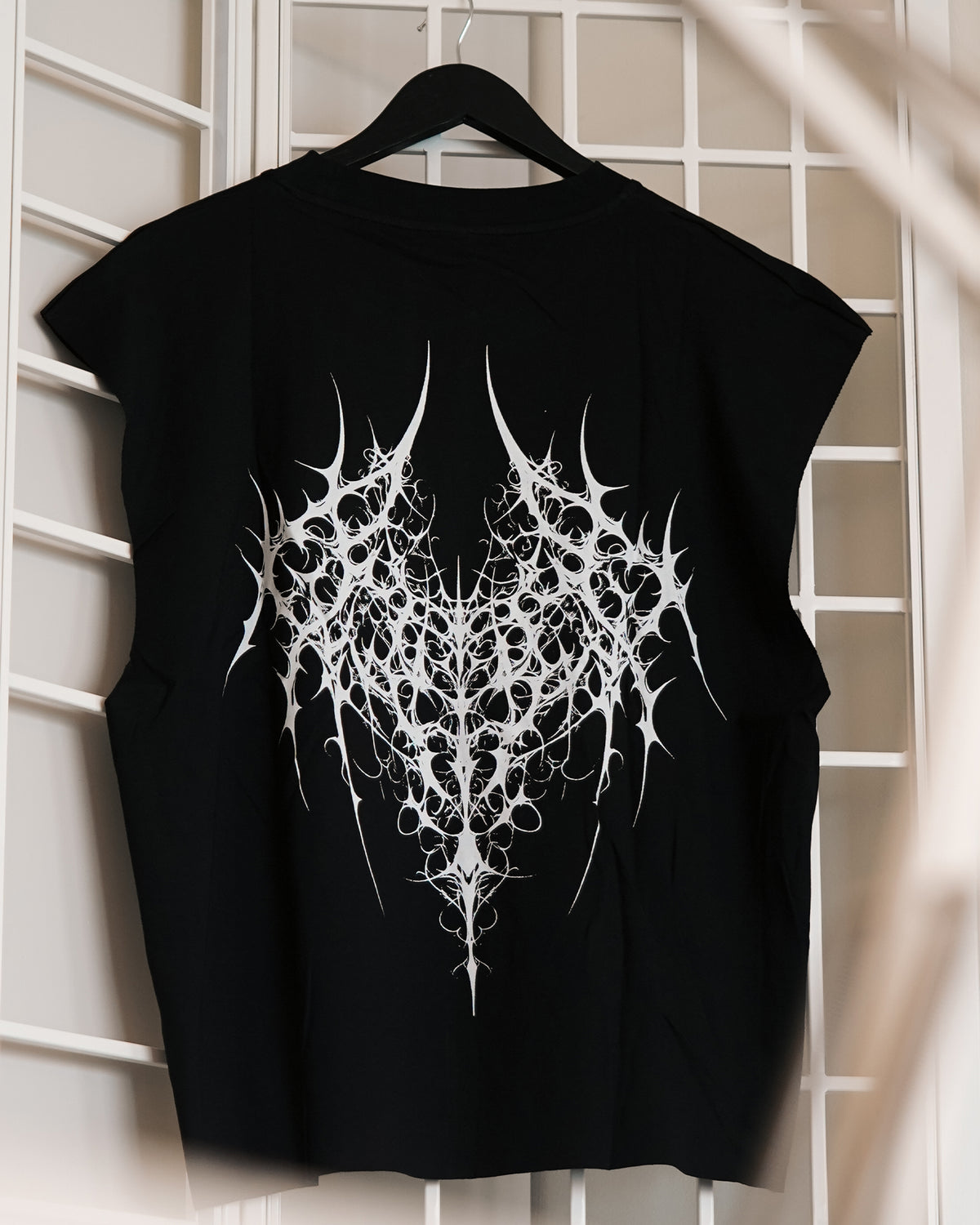 ROUGH CUT CROPPED OVERSIZE TANK - WHITE DEMON / BLACK