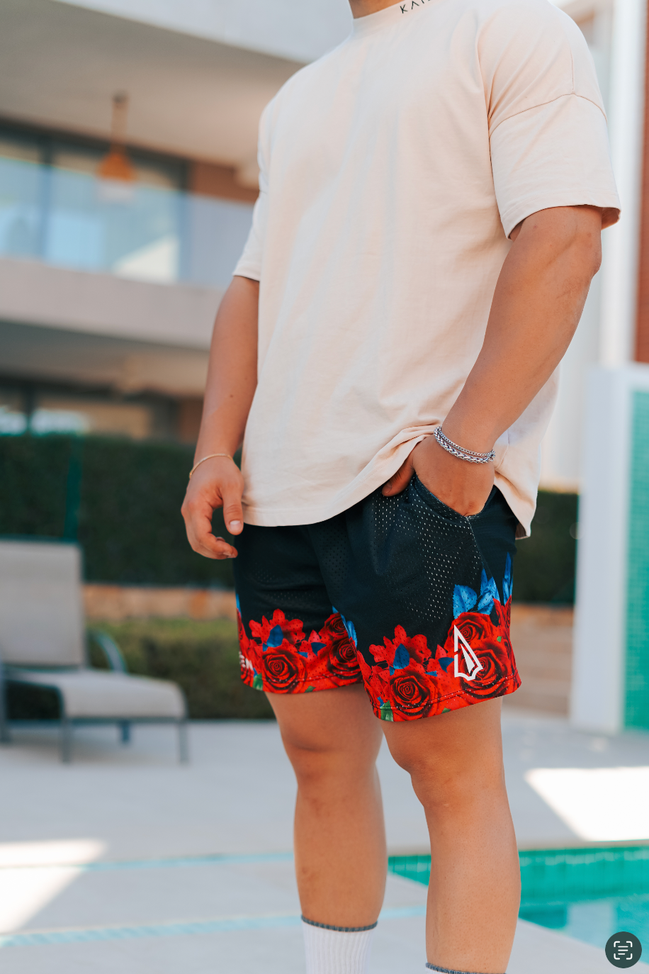 Leg-Day Shorts - Black Roses
