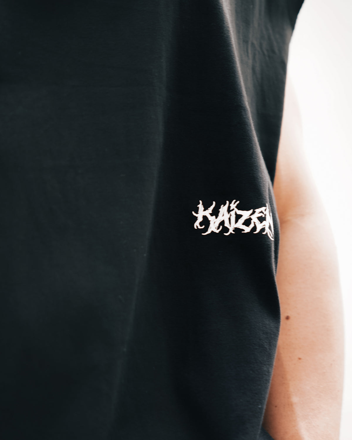 ROUGH CUT CROPPED OVERSIZE TANK - ARCHANGEL / BLACK