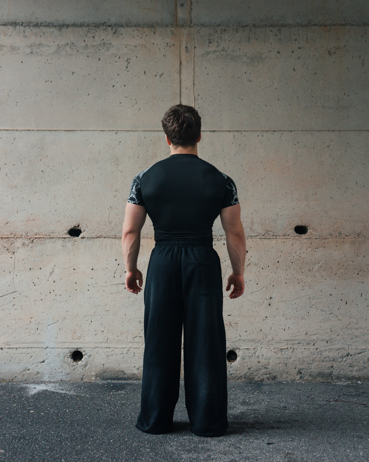 K-01 SYGILLISM COMPRESSION SHIRT - BLACK