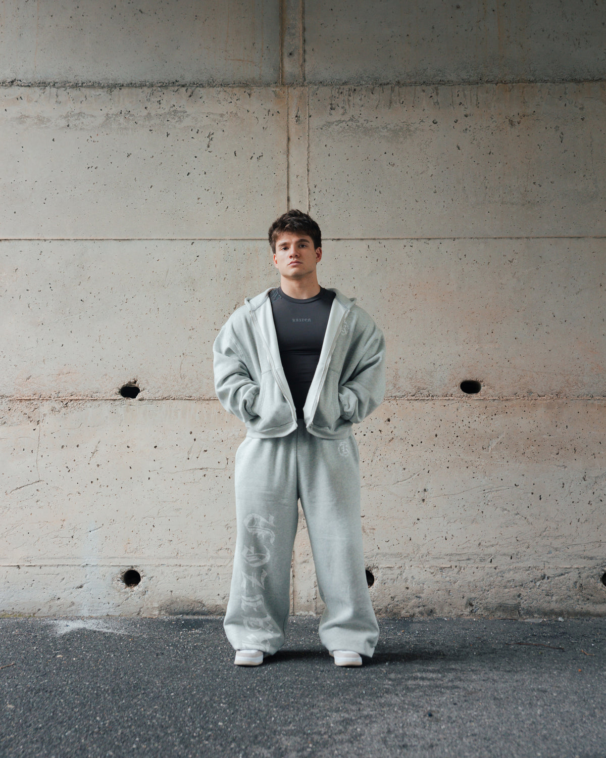K-01 SYGILLISM COMPRESSION SHIRT - GREY