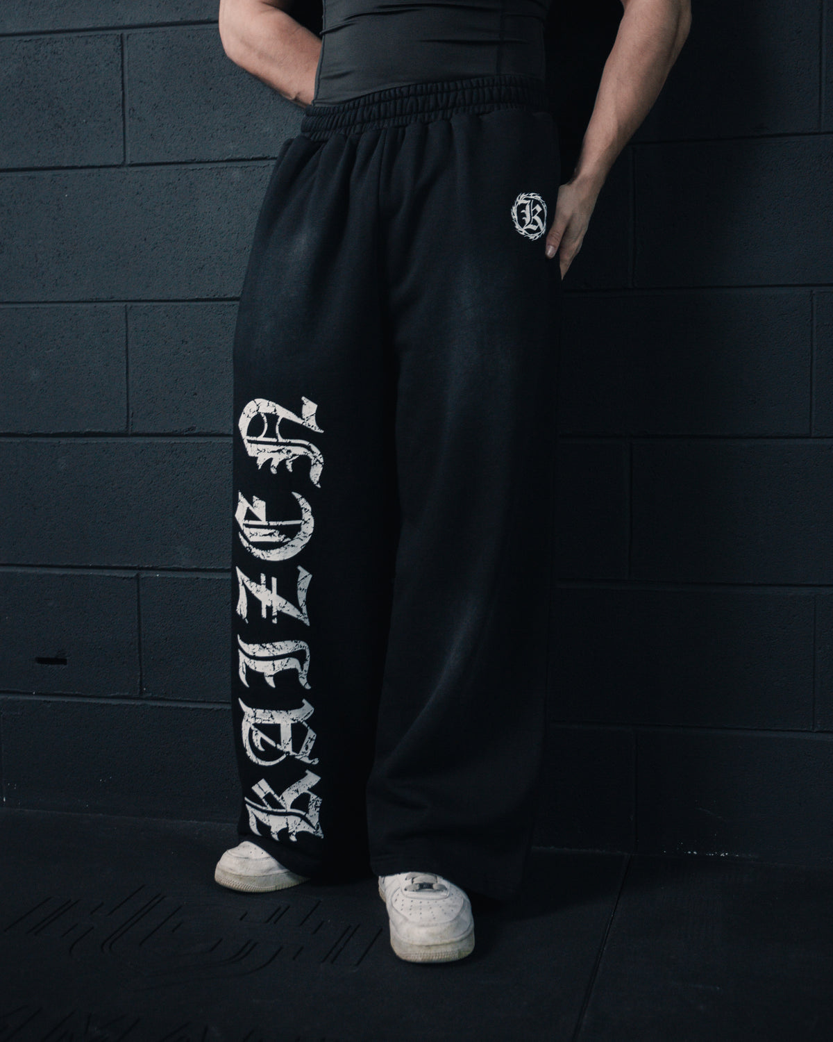 K-01 OG SET BAGGY NO-CUFF JOGGERS - BLACK